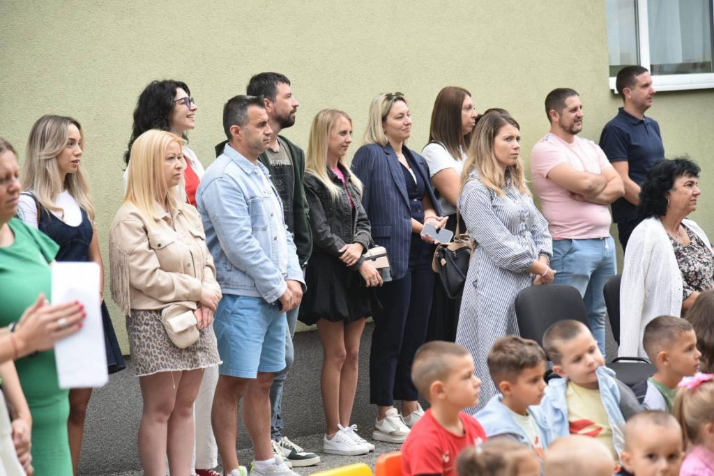 С надежда, вяра и любов... 8